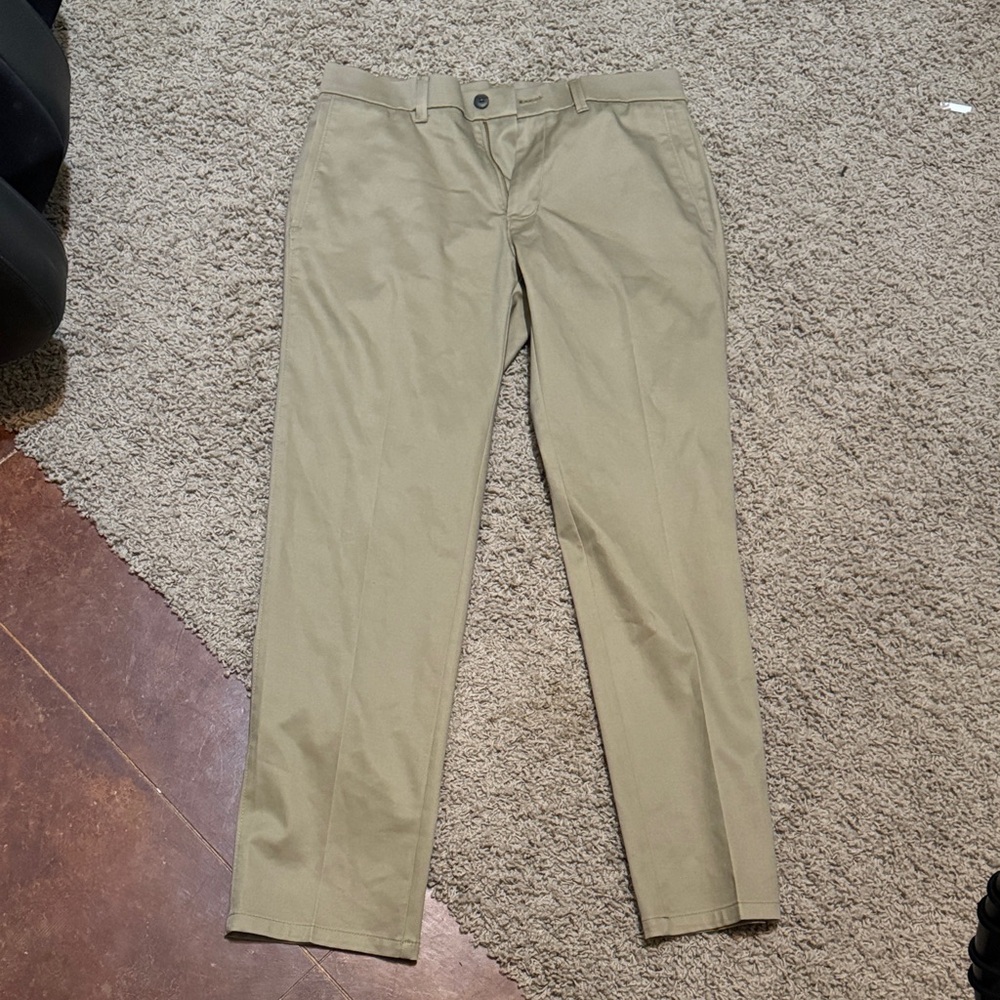 Haggar Men's Khaki Chinos
